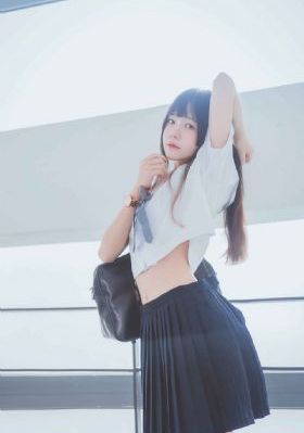 美丽的姑娘正版在线观看_720超清免费观看