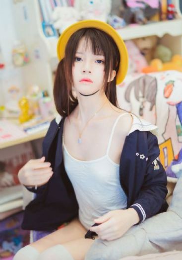 女大学生的沙龙室女主_国产剧在线观看