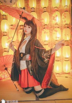 欲蒲团_十万网红美女美酱