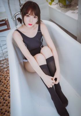 24小时日本www_超清在线观看视频