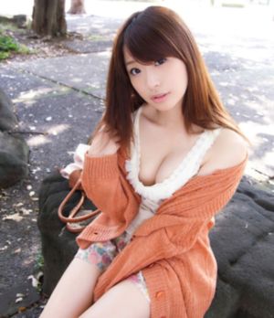 女同志在一三人行亚洲女_BD英语免费观看视频