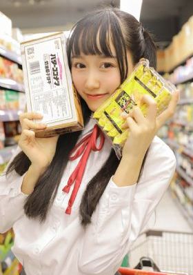 不扣纽扣的女孩_HD影视在线观看